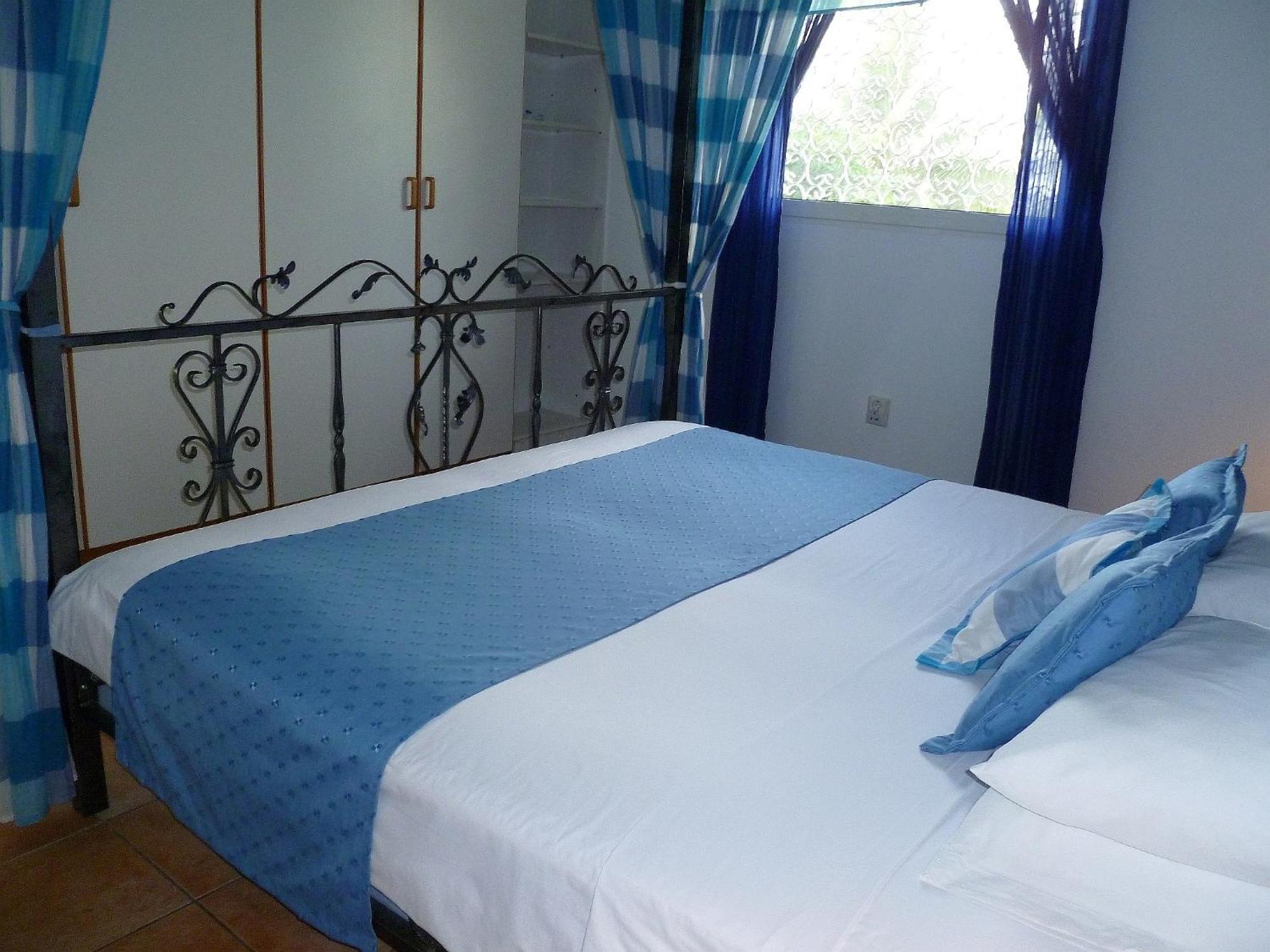 Caribbean Sea View Holiday Apartments Mero Bilik gambar